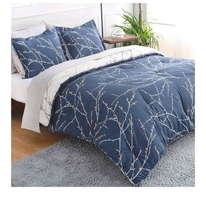NEW Hypoallergenic Pcs Reversible Comforter Set